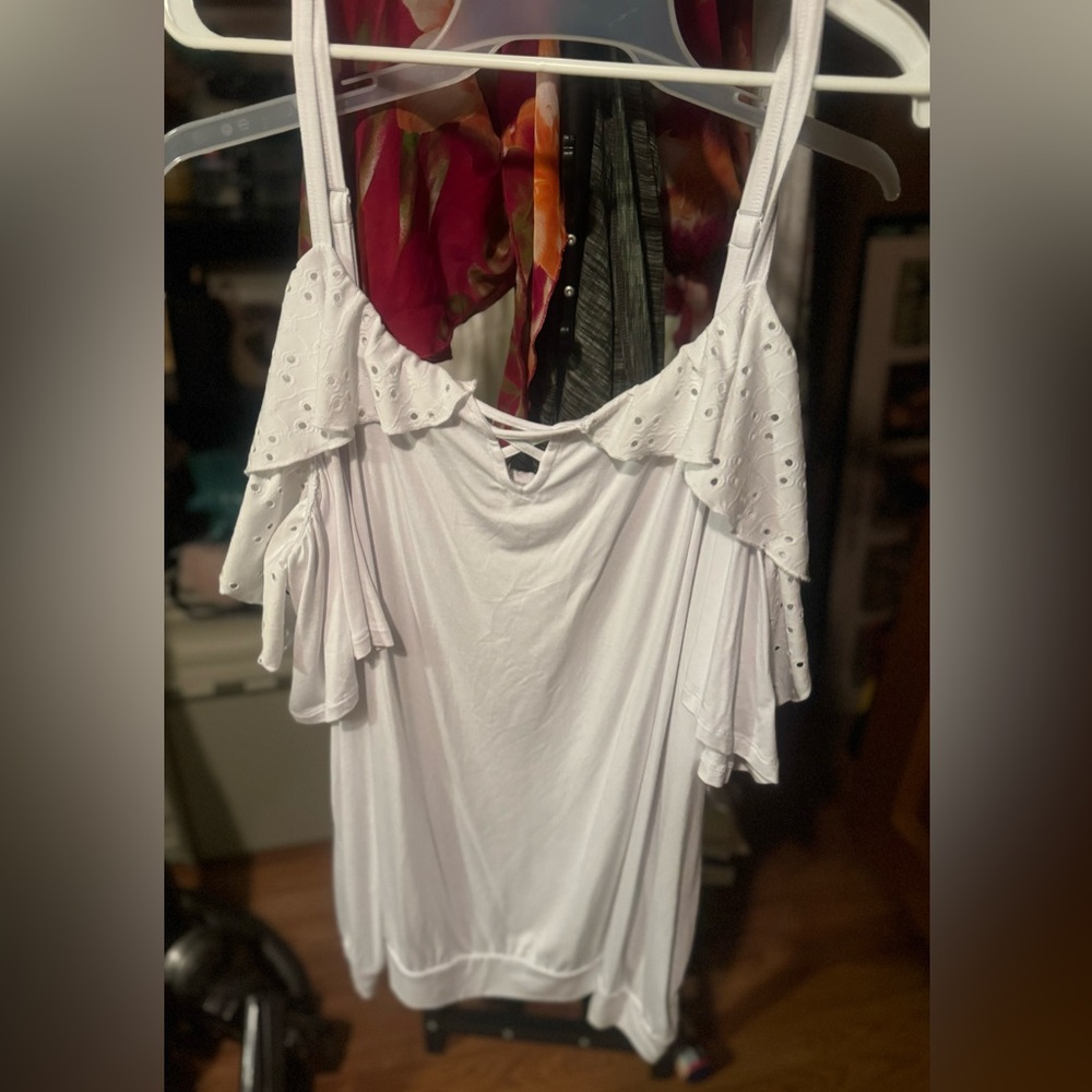 Torrid Super Soft Cold Shoulder Eyelet Ruffle Crop Top Bright White